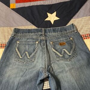 Wrangler Women’s Boot Cut Jeans